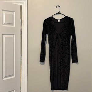 Never Worn Black Crushed Velvet Mini Dress